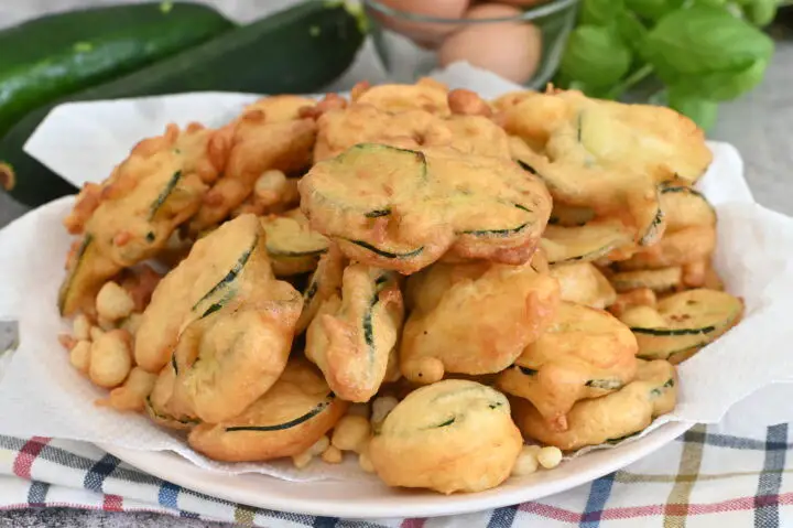 Zucchini-Käse-Puffer