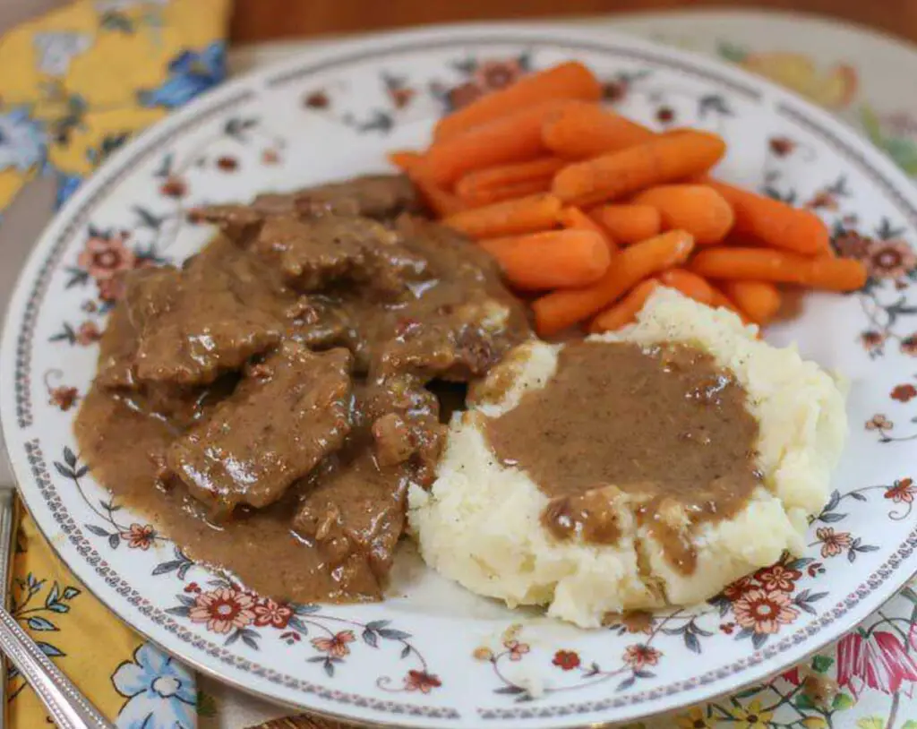 Rindersteak mit Zwiebelsauce
