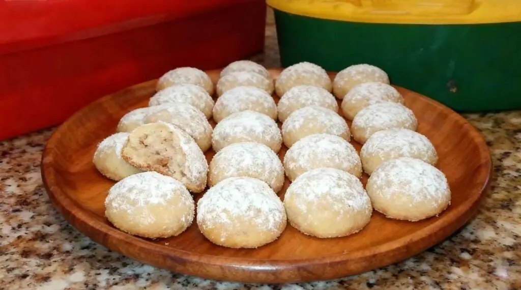 Nuss-Schneebällchen