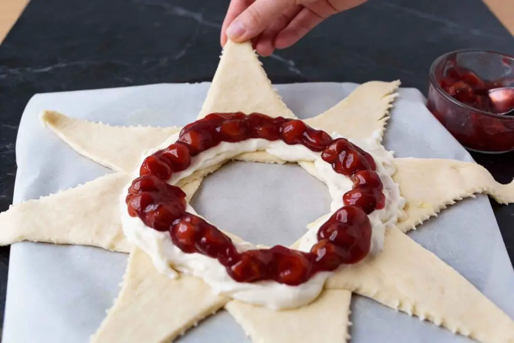 Kirsch-Frischkäse Kranz 