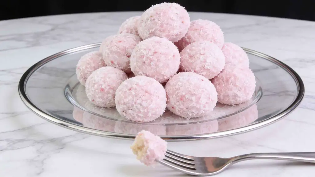 Erdbeer-Kokos-Pralinen Ohne Backen